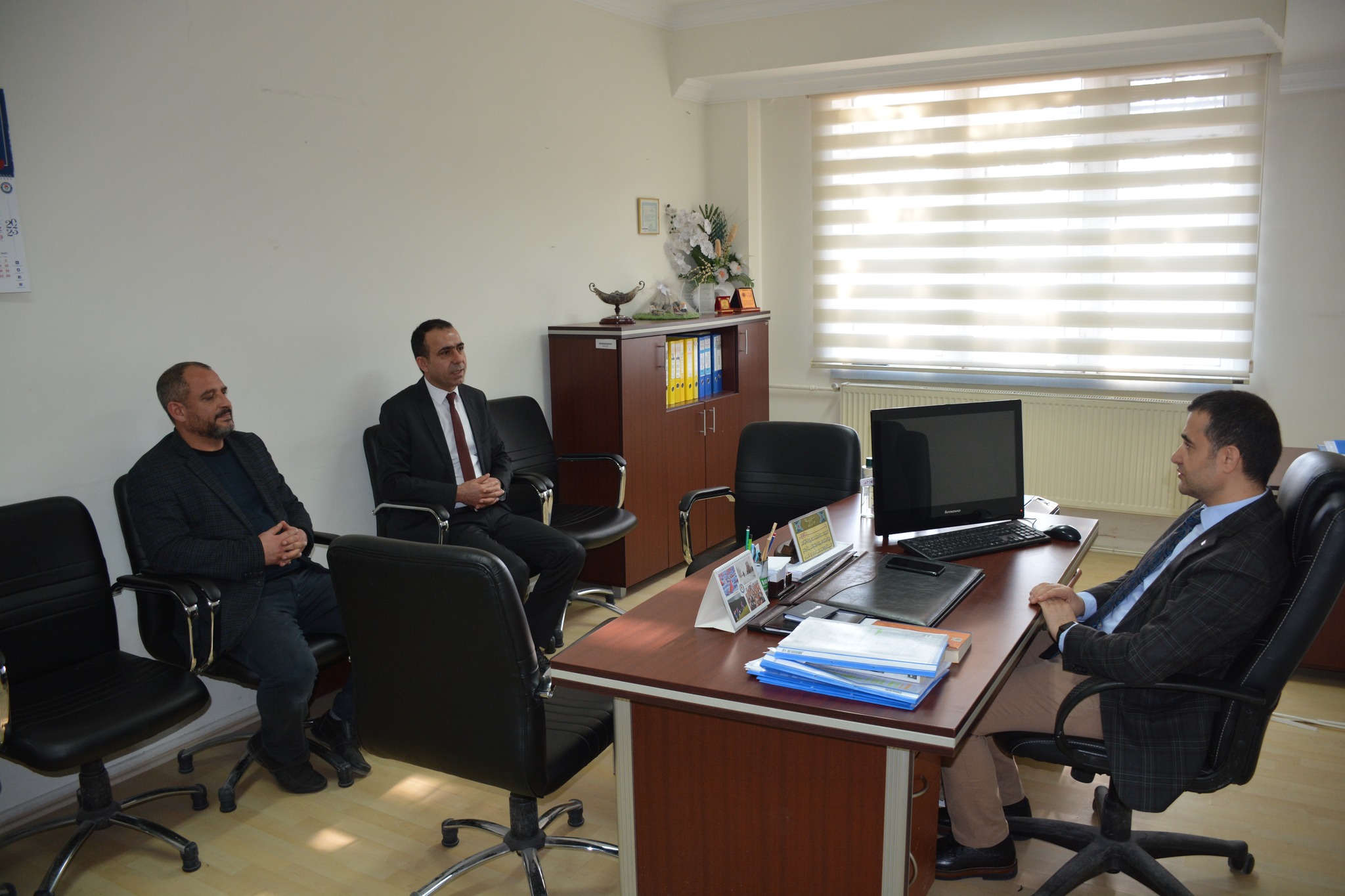 Bilici’den Emirdağ Halk Eğitim Merkezi’ne ziyaret