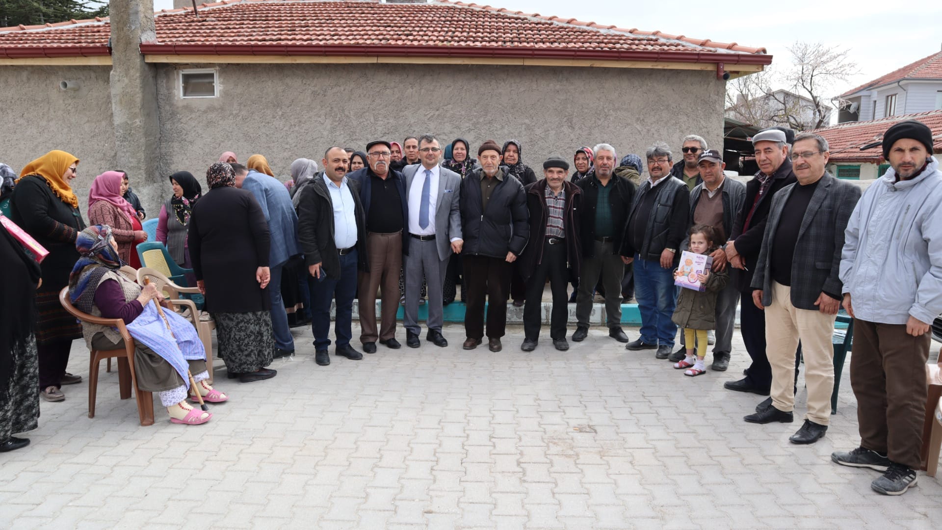 Başkan Koyuncu, Emirbaba Mahallesi’ni ziyaret etti