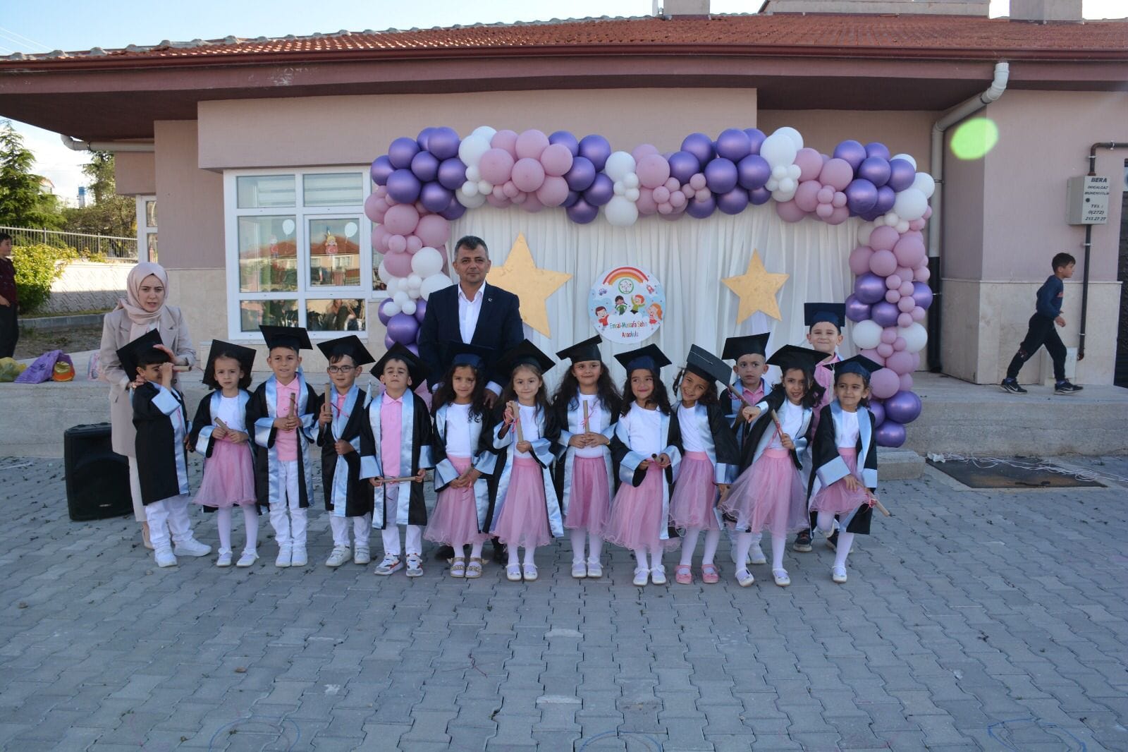 Belediye Başkanı Koyuncu Anaokulu Öğrencilerinin Mutluluklarını Paylaştı