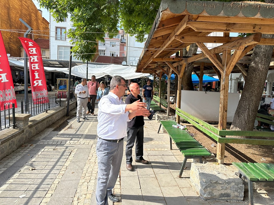 Emirdağ Çarşı Camii’ne çevre düzenlemesi yapılacak