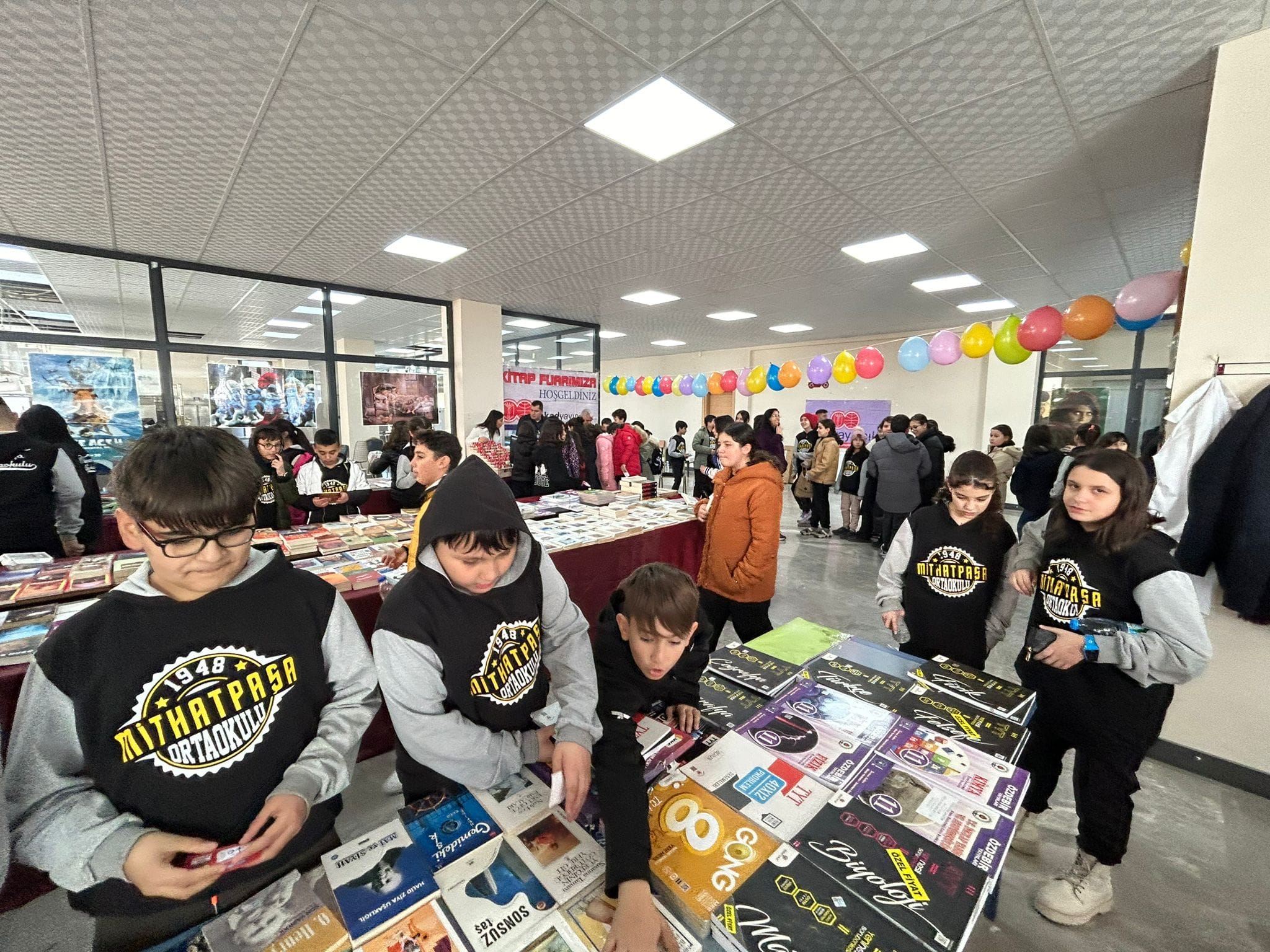 İlçemizdeki öğrenciler Kitap Sergisine katıldı