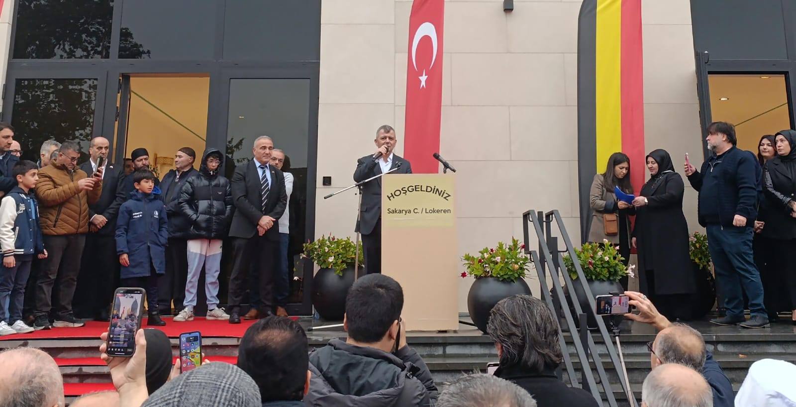 Belediye Başkanı Koyuncu, Lokeren, Sakarya Camii ve Külliyesi Açılışına Katıldı