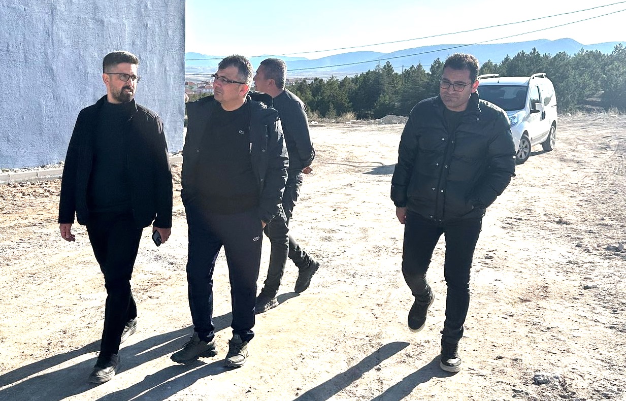 Başkan Koyuncu, Kapalı Spor Salonunda İncelemelerde Bulundu