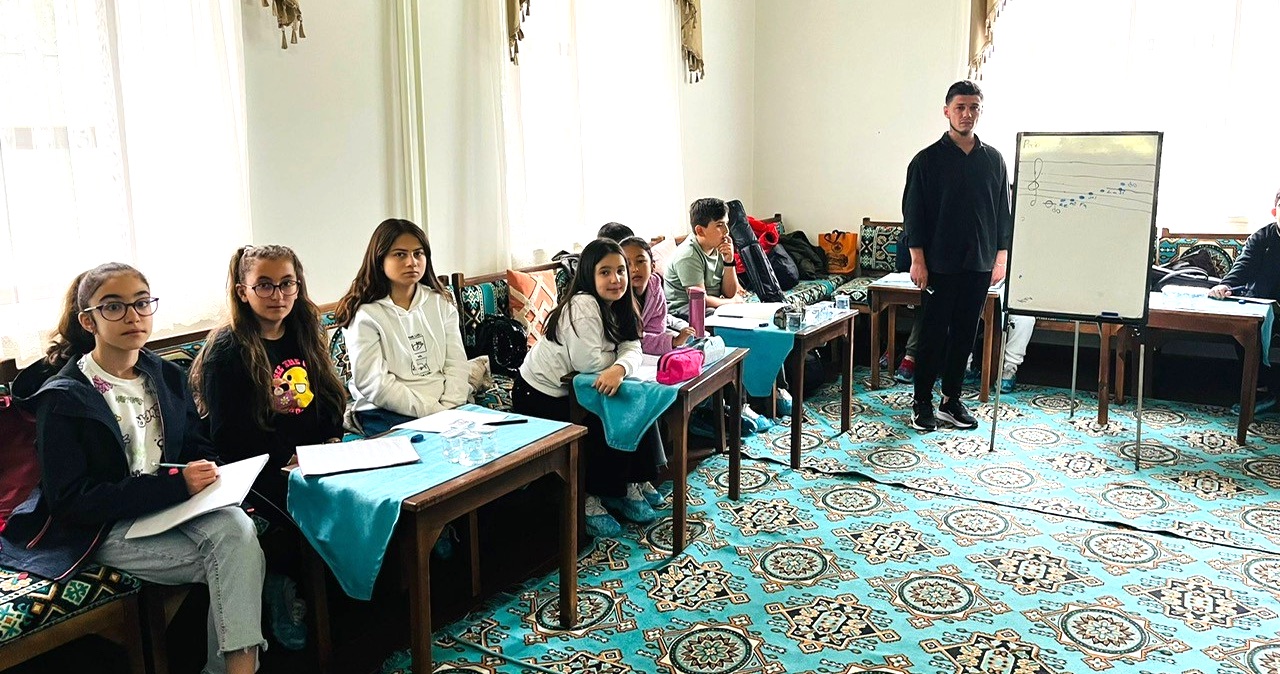 Emirdağ Kültür Evi’nde Saz  Kursu Başladı