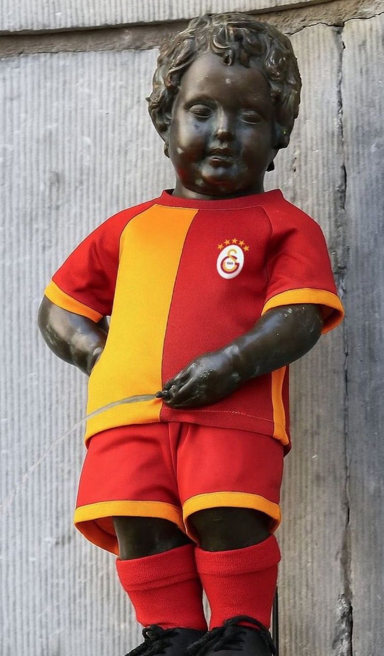 Manneken Pis’e Galatasaray forması giydirilecek!