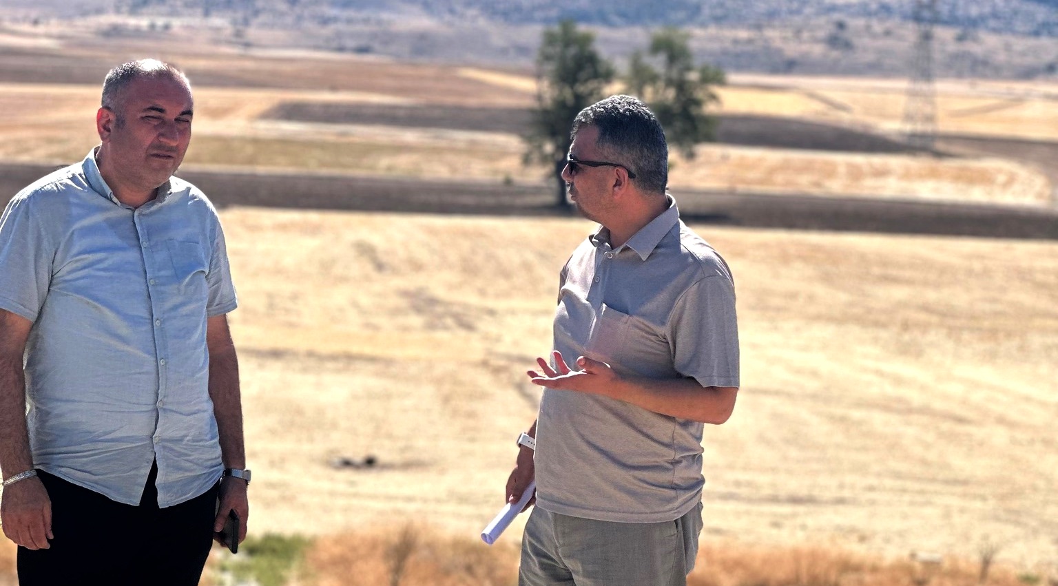 Başkan Koyuncu : “Emirdağ’da on binlerce fidanı toprakla buluşturduk”