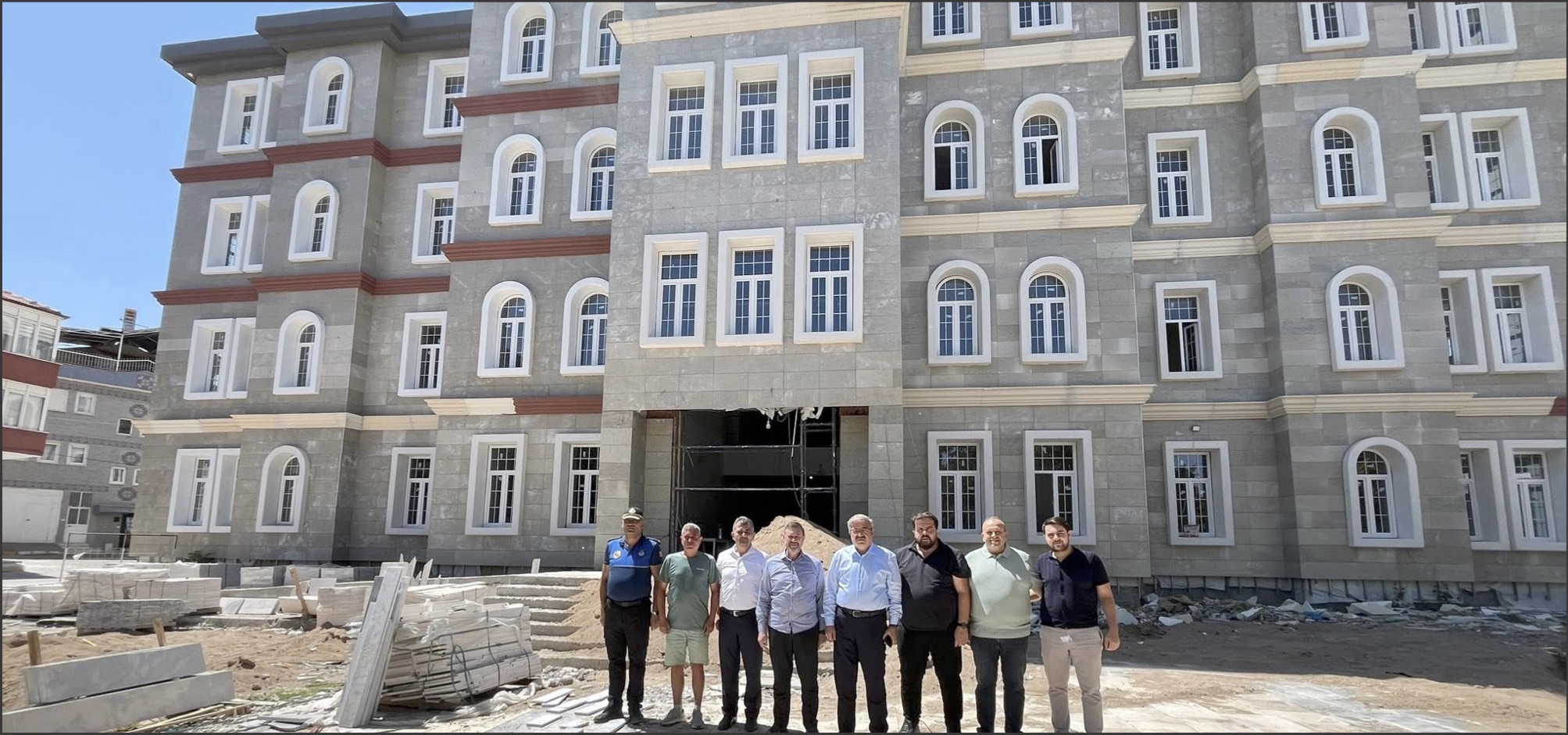 YENİ HÜKÜMET KONAĞI AÇILIŞ İÇİN GÜN SAYIYOR!
