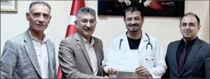 Acil Uzman Doktor Serdar Taşçı’ya teşekkür belgesi verildi