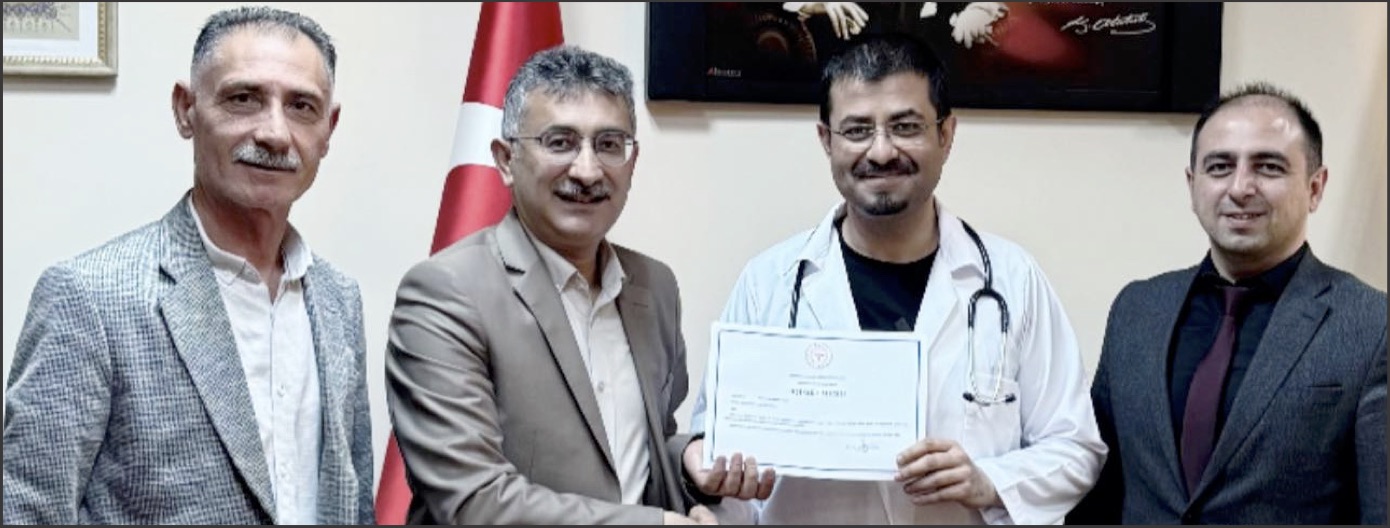 Acil Uzman Doktor Serdar Taşçı’ya teşekkür belgesi verildi
