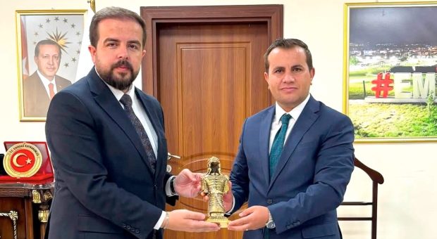 AK Parti İlçe Teşkilatı’ndan İlçemiz Kaymakamı Topaca’ya ziyaret