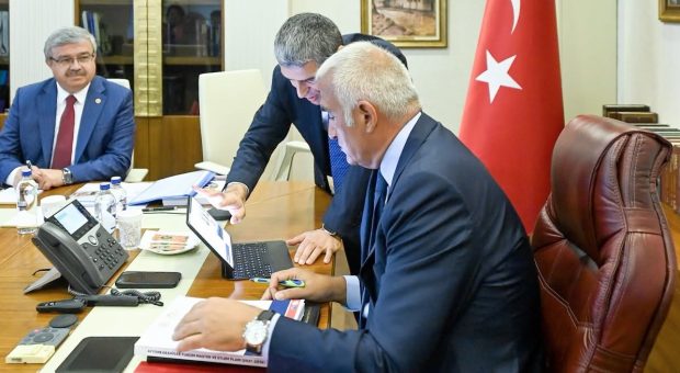 Afyonkarahisar Heyeti’nden Kültür ve Turizm Bakanı Ersoy’a ziyaret