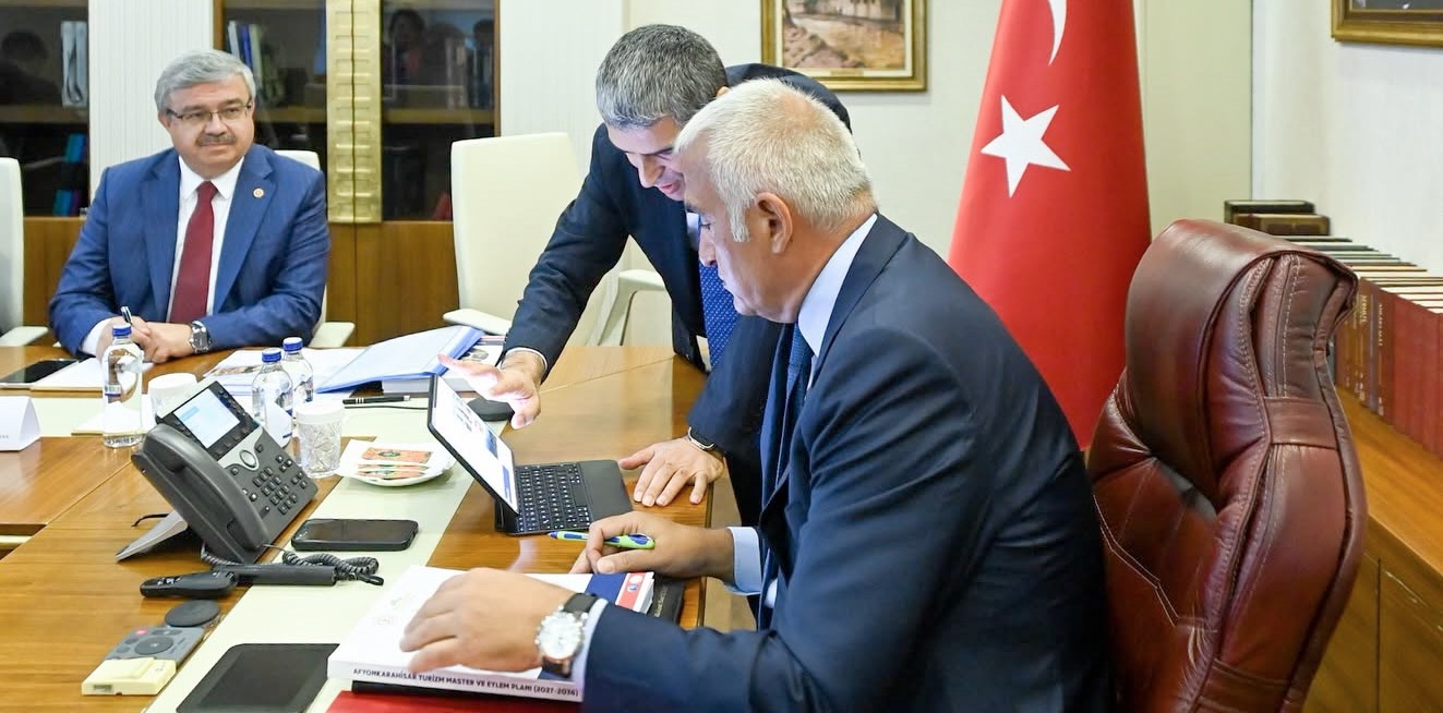 Afyonkarahisar Heyeti’nden Kültür ve Turizm Bakanı Ersoy’a ziyaret