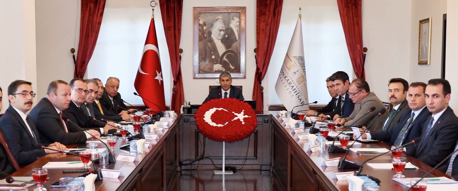 VALİ AKTAŞ, İLÇE KAYMAKAMLARIYLA BULUŞTU