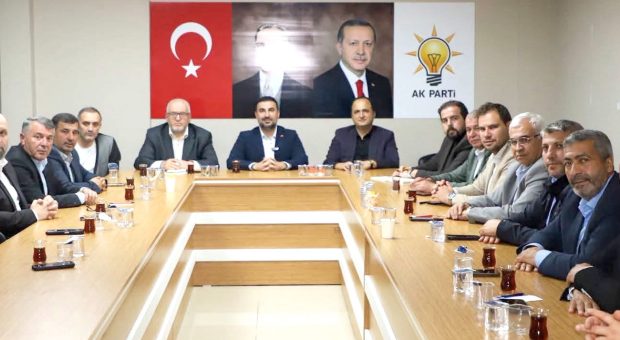 AK Parti İlçe Başkanı Mola, Afyonkarahisar’da İlçe Başkanları Toplantısı’na katıldı