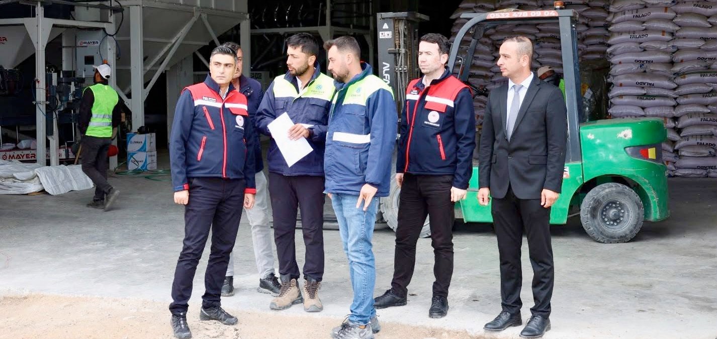 Emirdağ’da Tohumluk Ayçiçeği Üretim Süreci Sahada Takip Ediliyor