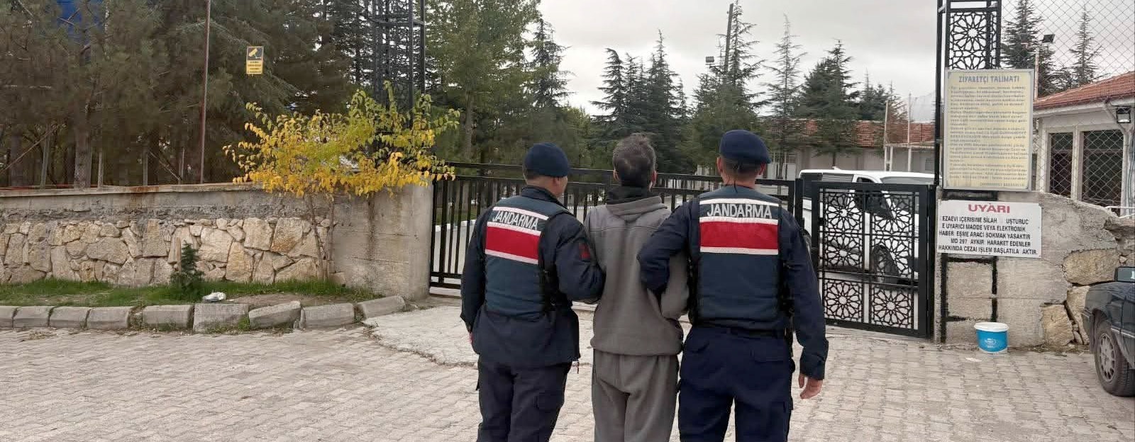 Jandarma, son bir haftada aranan 42 kişiyi yakaladı