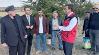 Kaymakam Topaca, Karacalar Köyü’ndeki üzüm bahçesine ziyaret